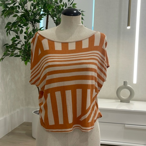 Orange Top - Picture 1 of 7